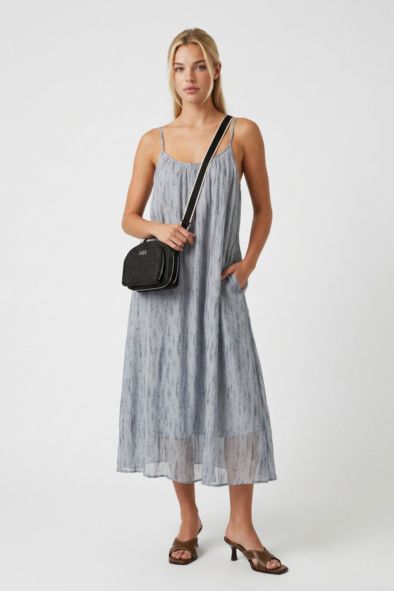 Phantora.AI_fashion-photoshoot-1781803834386 Maxi Strass Casual Dress - Image 1